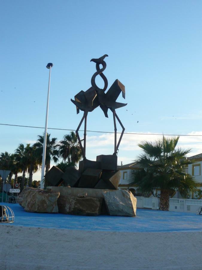 Chalet I Con Terraza En La Playa San Pedro del Pinatar Bagian luar foto